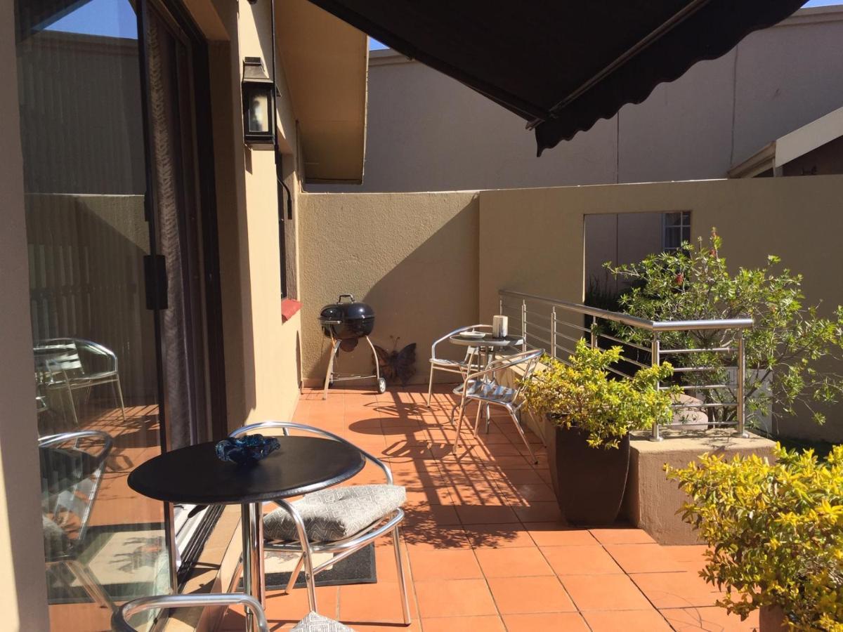 125 On Van Buuren Road Guest House Johannesburgo Exterior foto