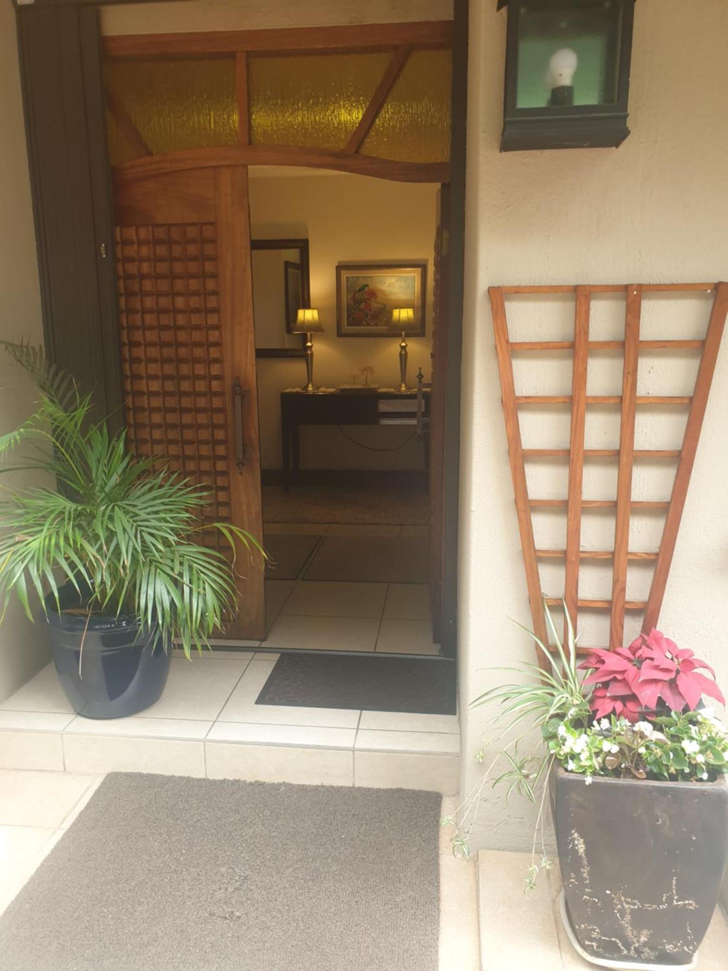 125 On Van Buuren Road Guest House Johannesburgo Exterior foto